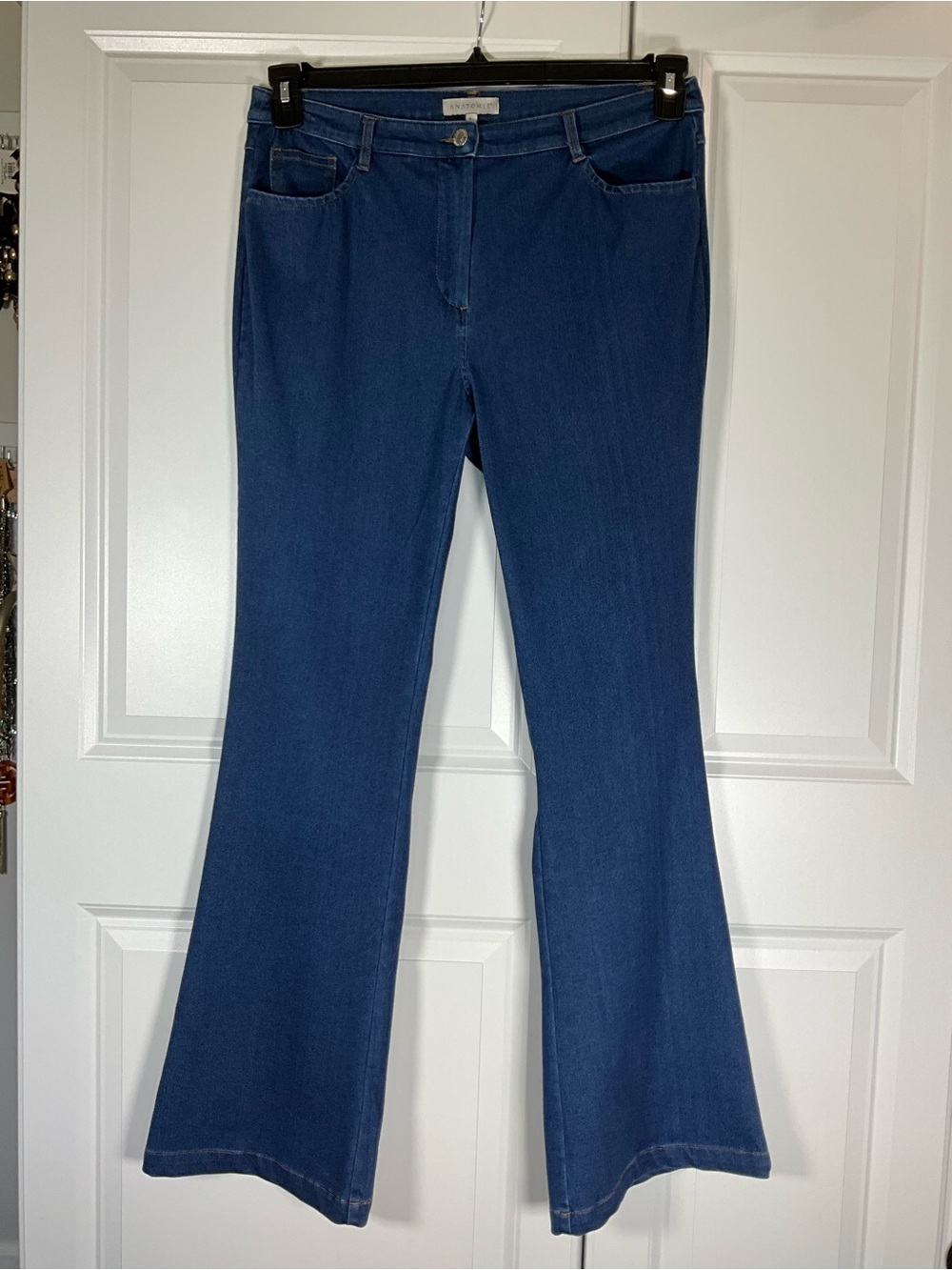Anatomie Travel Pants Size L Blue Denim Performance Flare Stretch Jeans - Picture 3 of 7